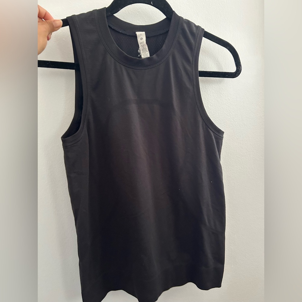 Lululemon Swiftly Breathe Muscle Tank!